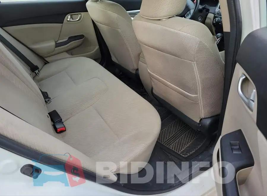 19XFB2F89DE068498 Photo# 8