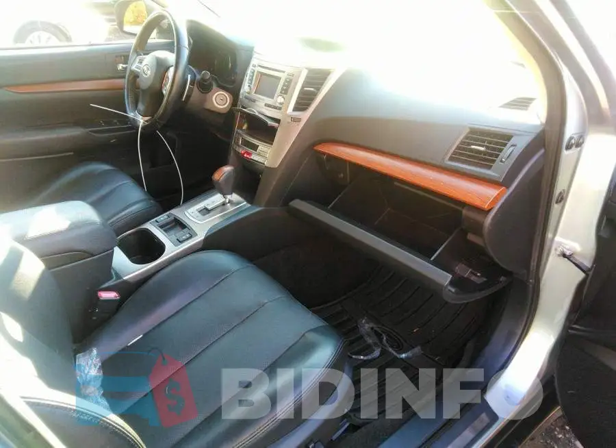 4S4BRBKC2D3303993 Photo# 5