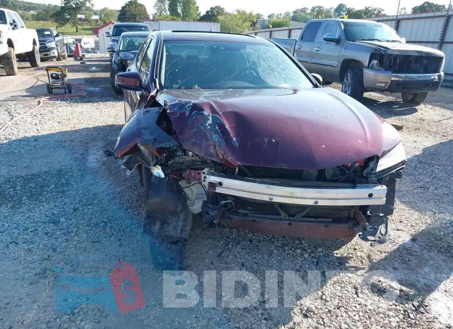 19UUB3F54FA000703 Photo# 6