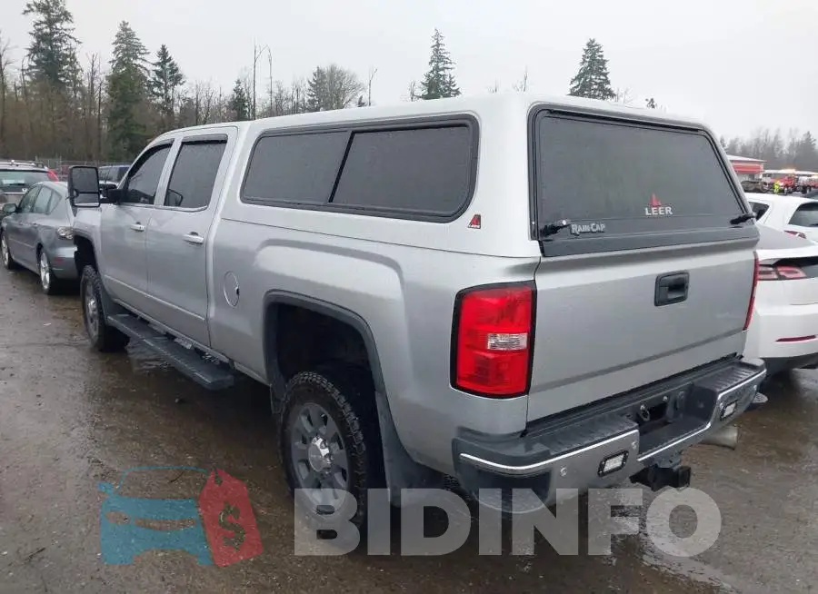 1GT12SEY3HF182990 Photo# 3