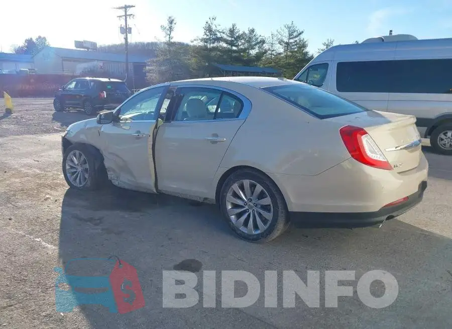 1LNHL9DK1FG603237 Photo# 3