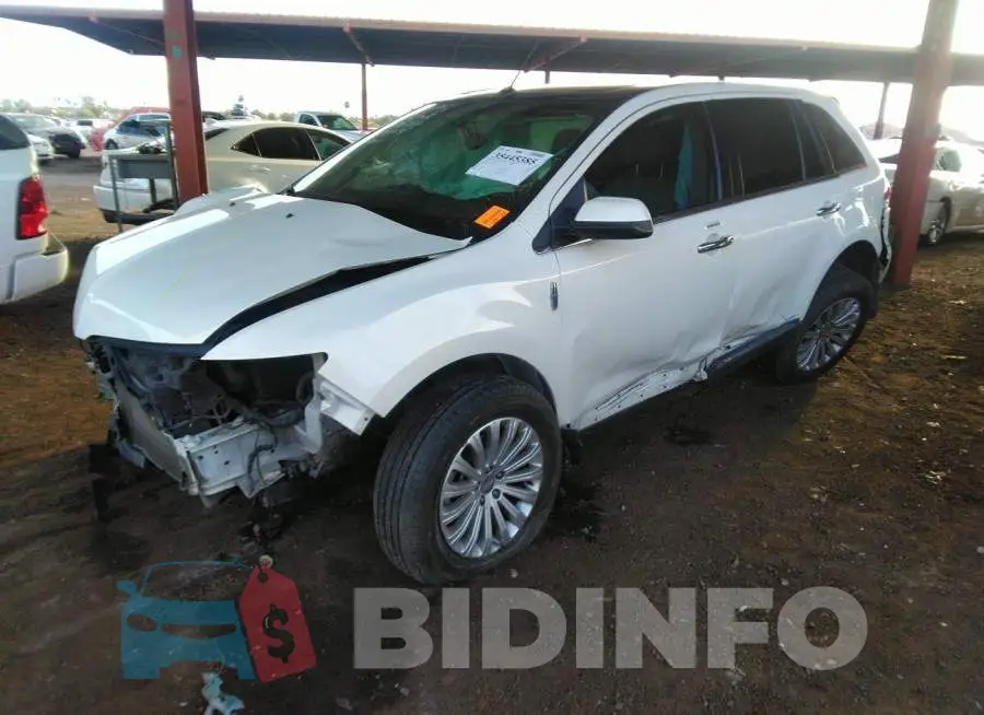 2LMDJ6JK3DBL14487 Photo# 2