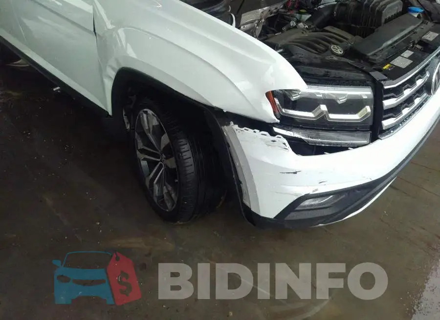 1V2WR2CA0KC558737 Photo# 6