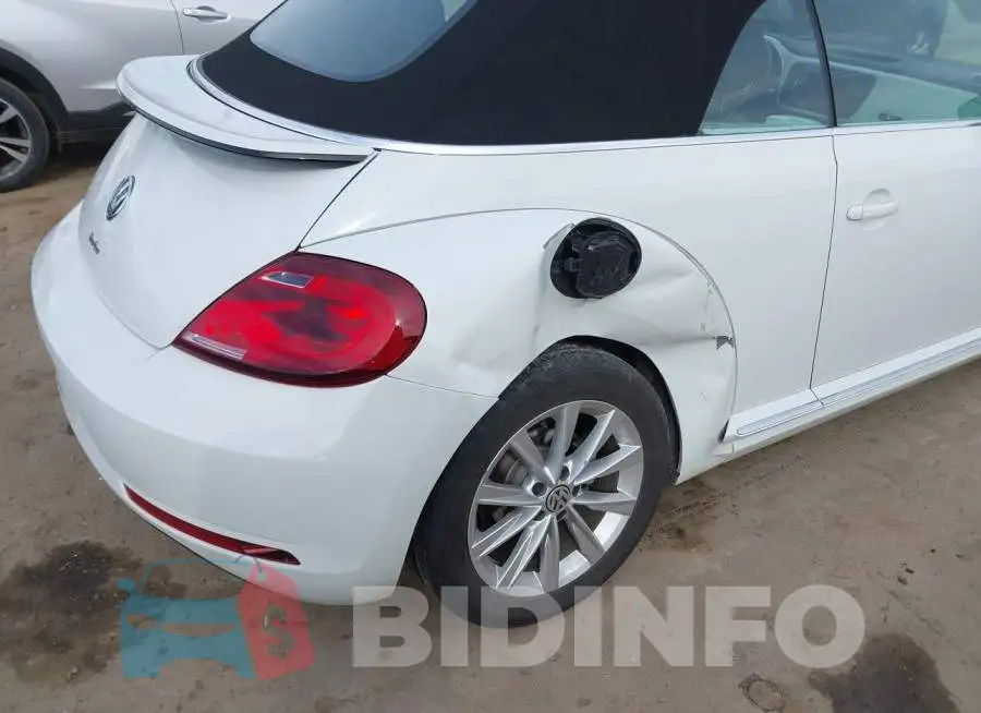 3VW5DAAT9KM506898 Photo# 6
