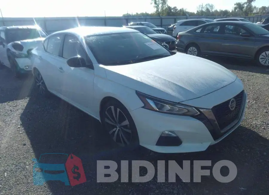 1N4BL4CV1KC181096 Photo# 1