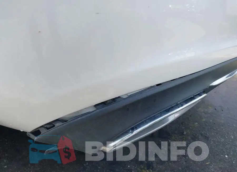 WDD3G4EB8KW017497 Photo# 6