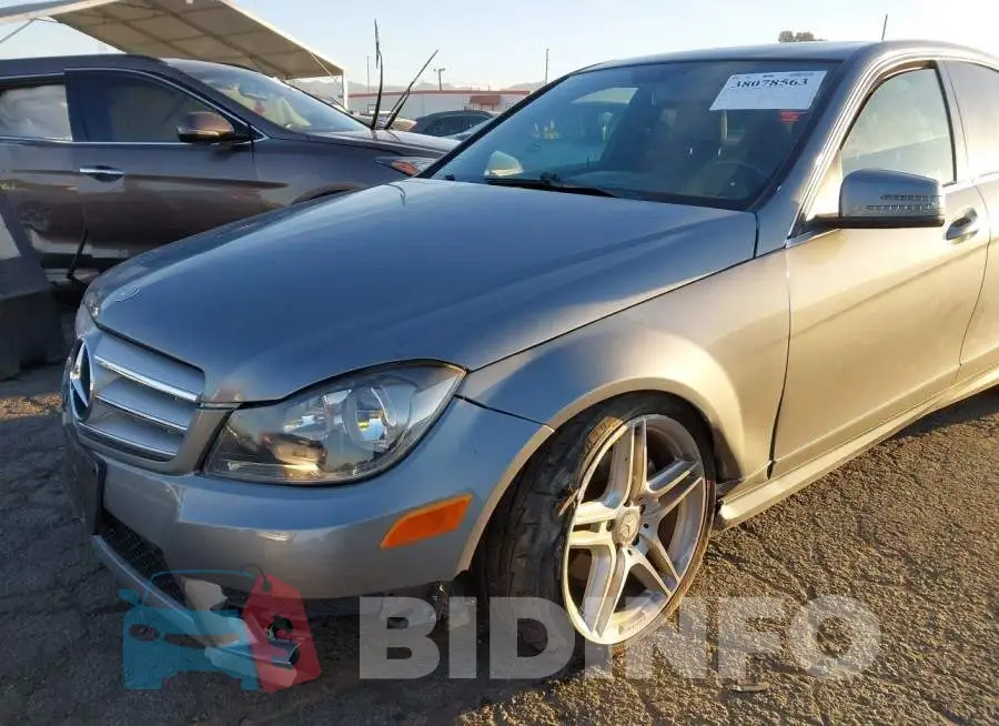 WDDGF4HB2DA805269 Photo# 6
