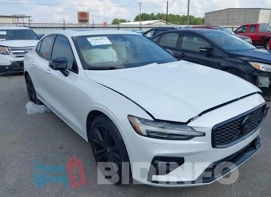 7JRL12FH6RG284792 Photo# 1