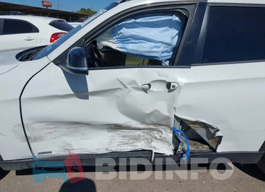 WBAVM1C55EVW52711 Photo# 6