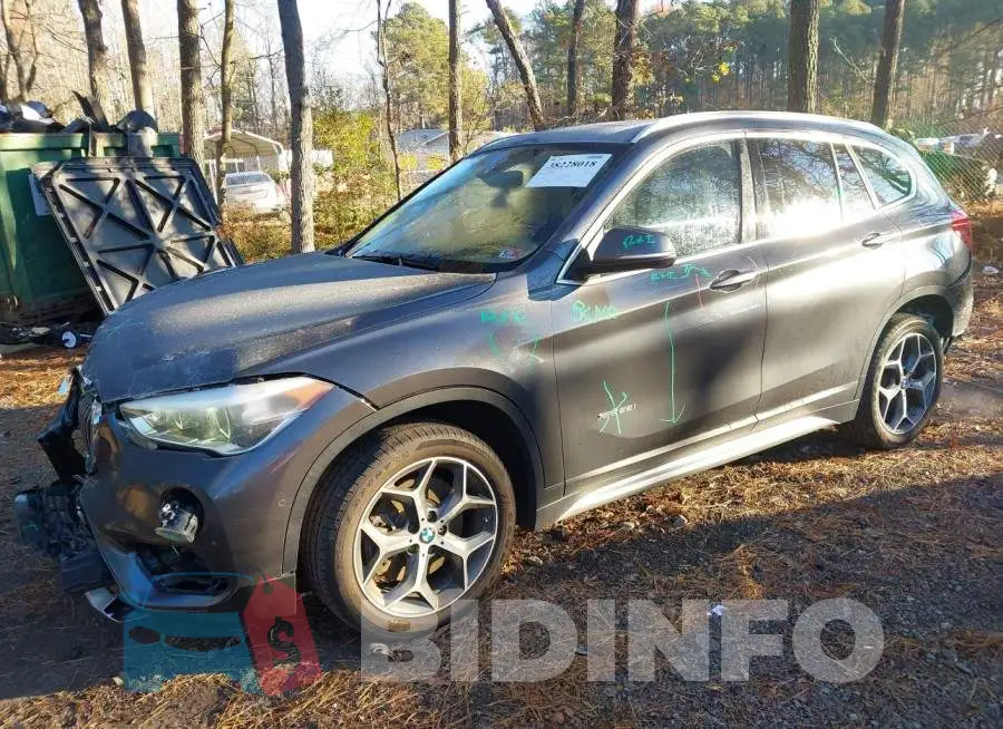 WBXHT3C38H5F69698 Photo# 2
