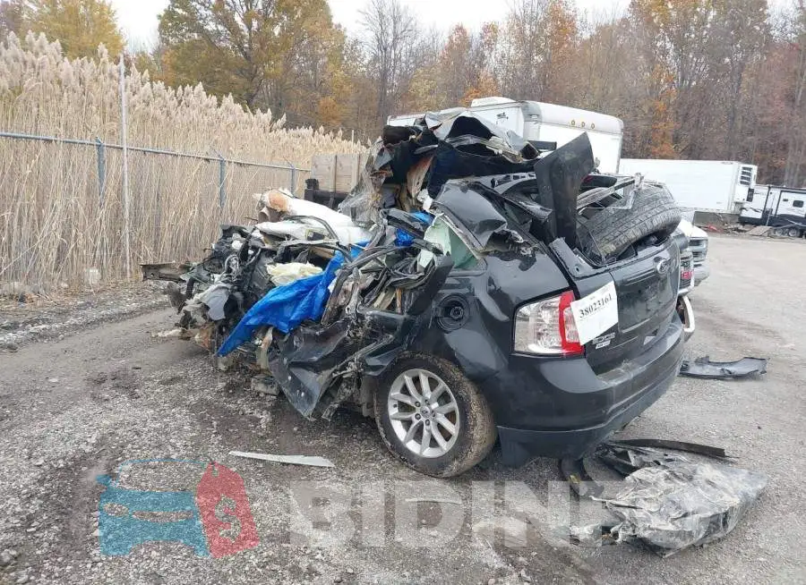 2FMDK3GC3DBC84155 Photo# 3