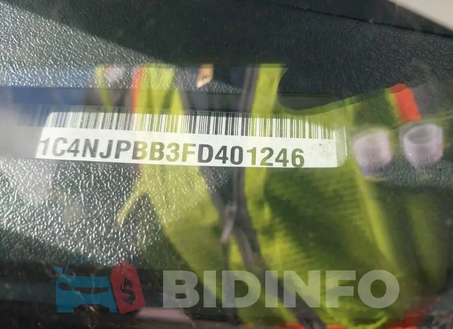 1C4NJPBB3FD401246 Photo# 9