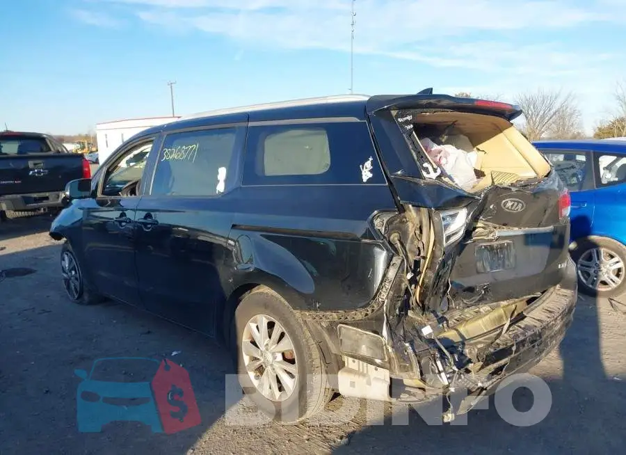 KNDMB5C12F6037893 Photo# 3