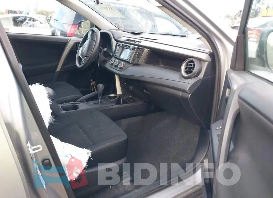 2T3ZFREV2JW505503 Photo# 5