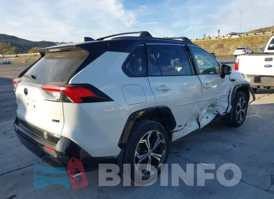 JTMFB3FV5MD046267 Photo# 4