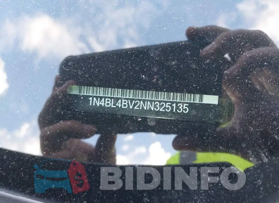 1N4BL4BV2NN325135 Photo# 9