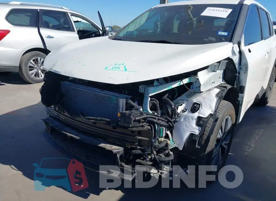 5N1BT3BA9PC683943 Photo# 6