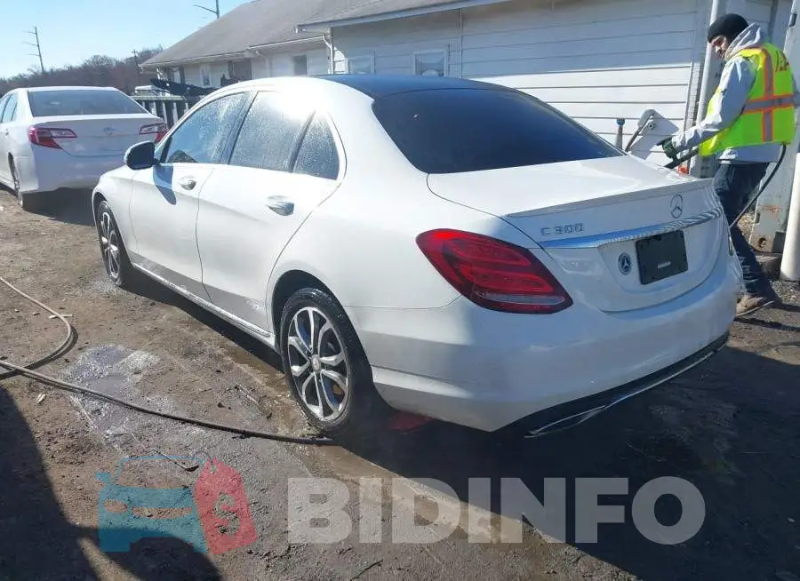 WDDWF4KB7GR166011 Photo# 3