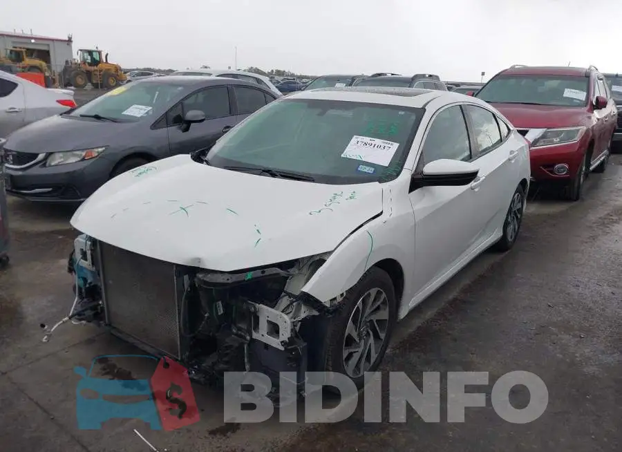 19XFC2F71JE205756 Photo# 2