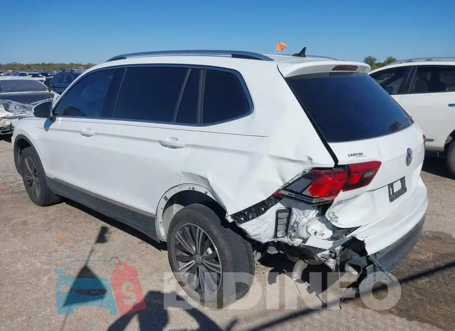 3VV3B7AX6KM106868 Photo# 3