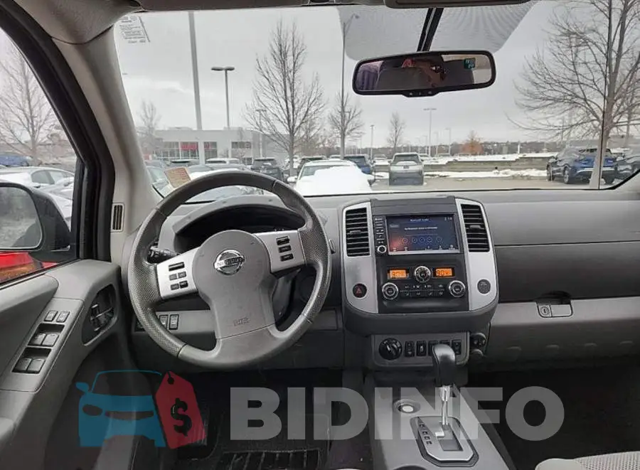 1N6ED0EB7LN723188 Photo# 5
