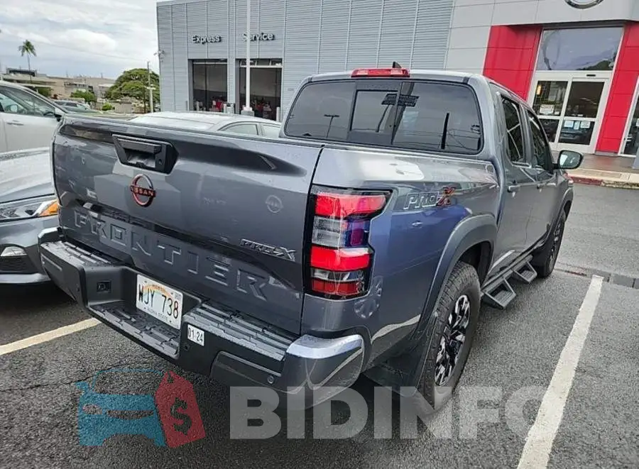 1N6ED1EJ1NN632627 Photo# 4
