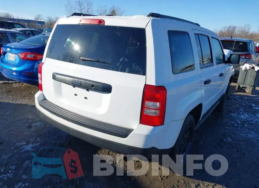 1C4NJPBB9HD187222 Photo# 4