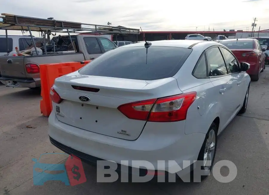 1FADP3F27EL229214 Photo# 4