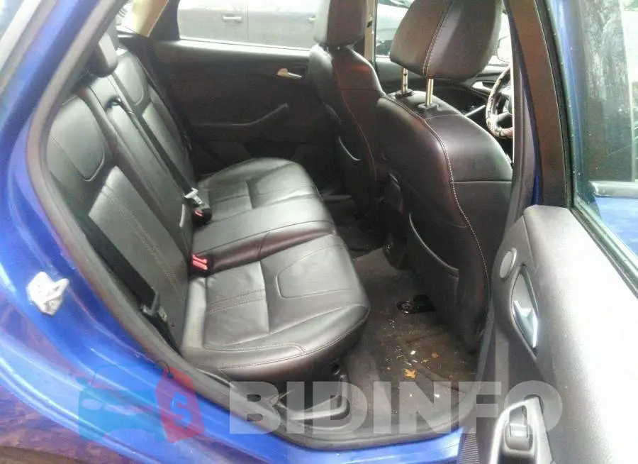 1FADP3N22EL280542 Photo# 8