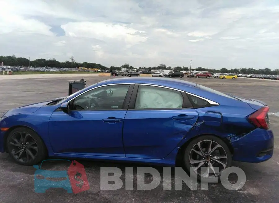 19XFC2F80KE022813 Photo# 6
