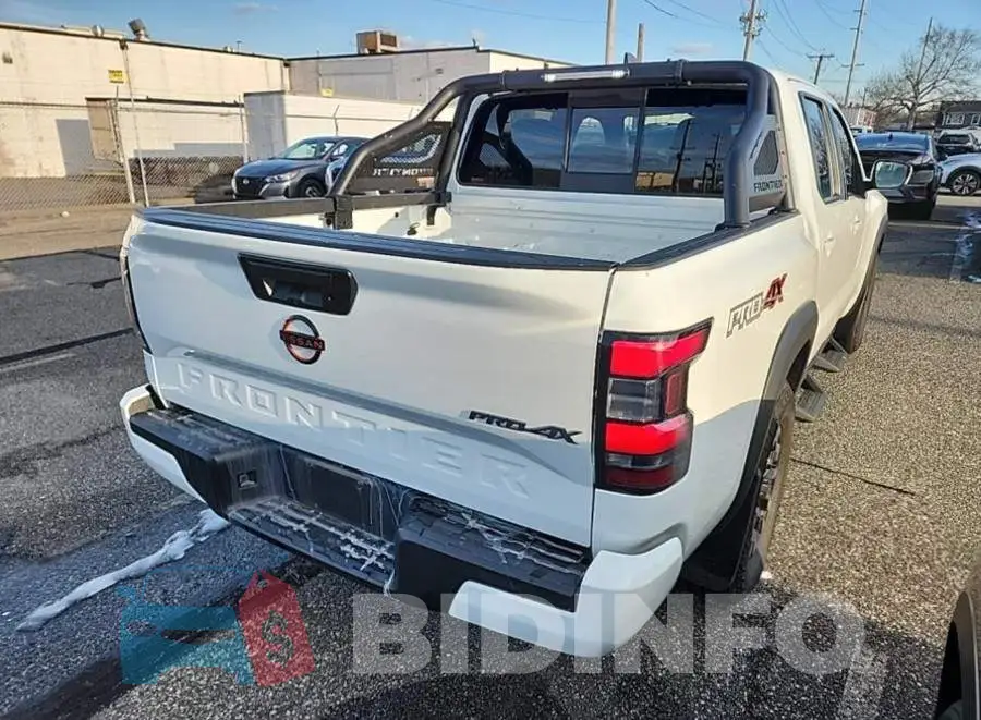 1N6ED1EK2NN639837 Photo# 4