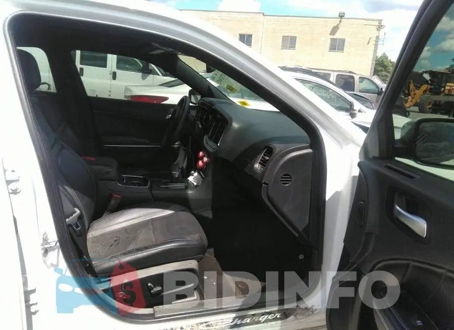 2C3CDXJG7HH645178 Photo# 5