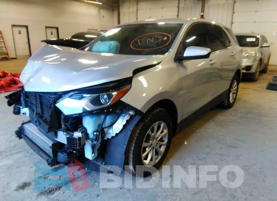 2GNAXTEV5L6164479 Photo# 2