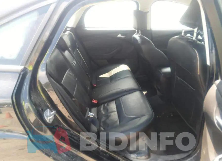 1FADP3F22FL322742 Photo# 8