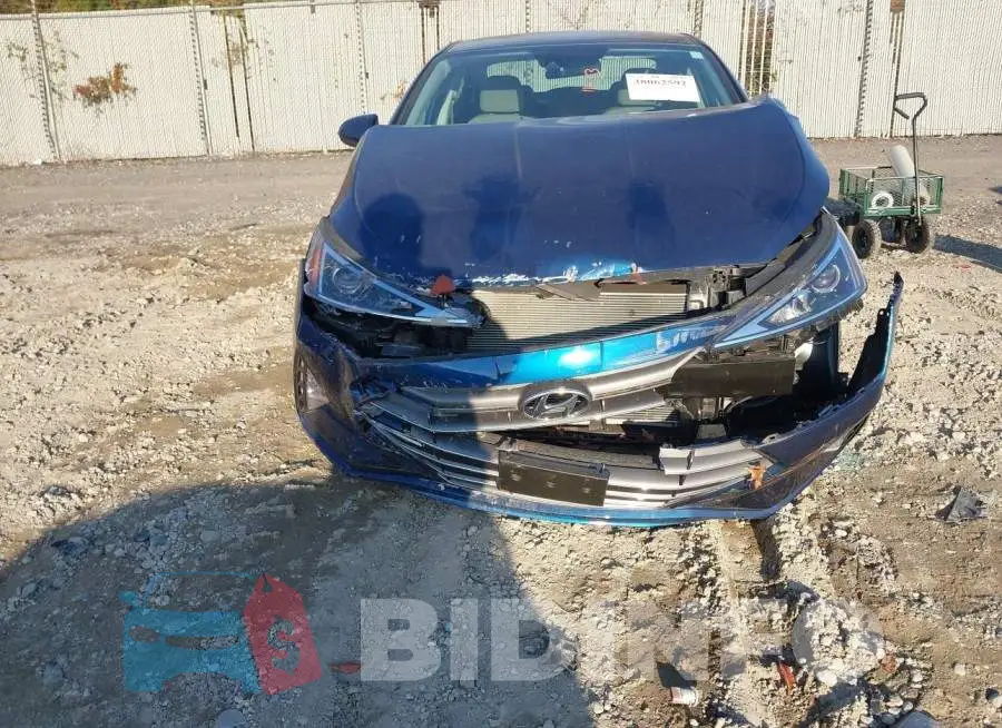 5NPD84LFXKH475274 Photo# 6