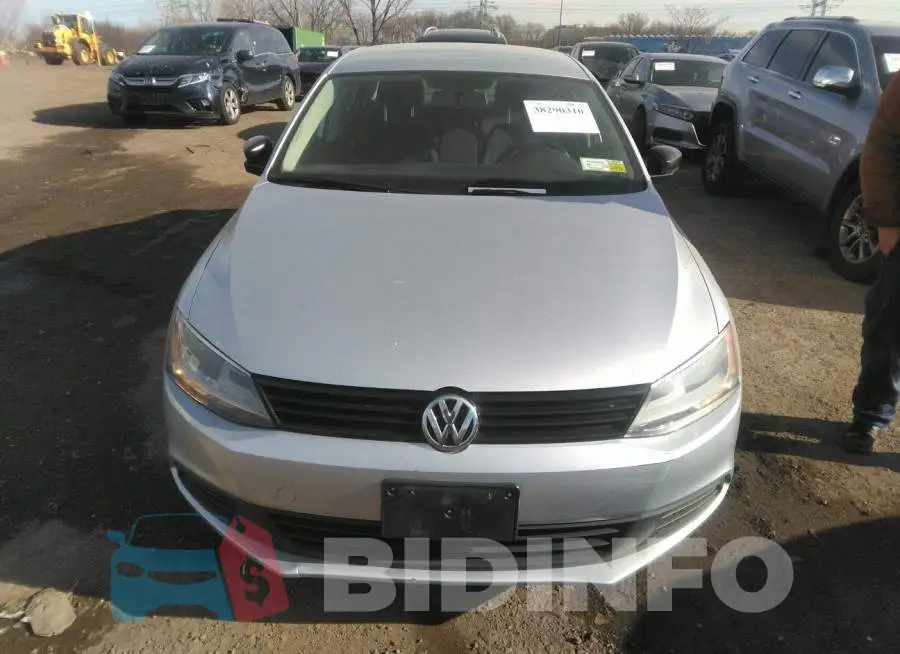 3VW2K7AJ4EM333077 Photo# 6