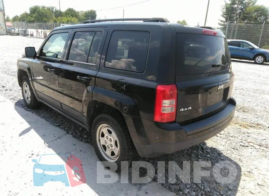 1C4NJRBB4ED924589 Photo# 3