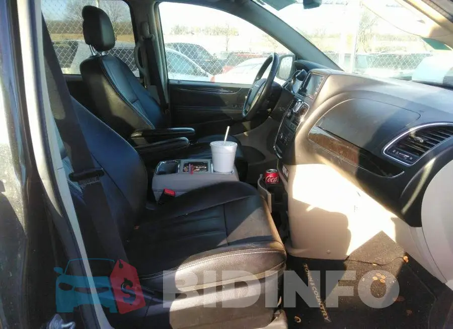 2C4RC1BG8GR213308 Photo# 5
