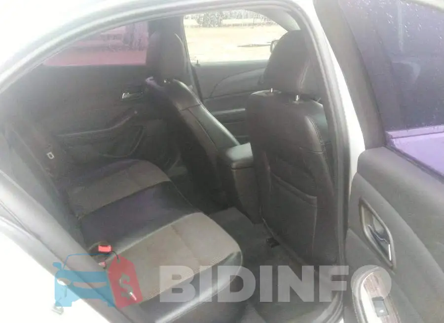 1G11E5SL4EF267214 Photo# 8