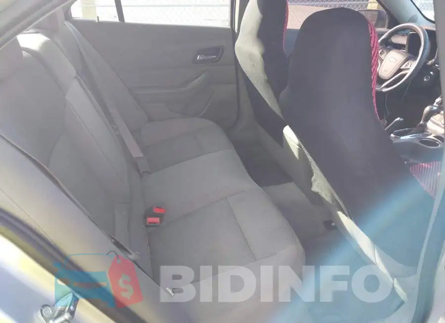 1G11B5SLXFF347708 Photo# 8