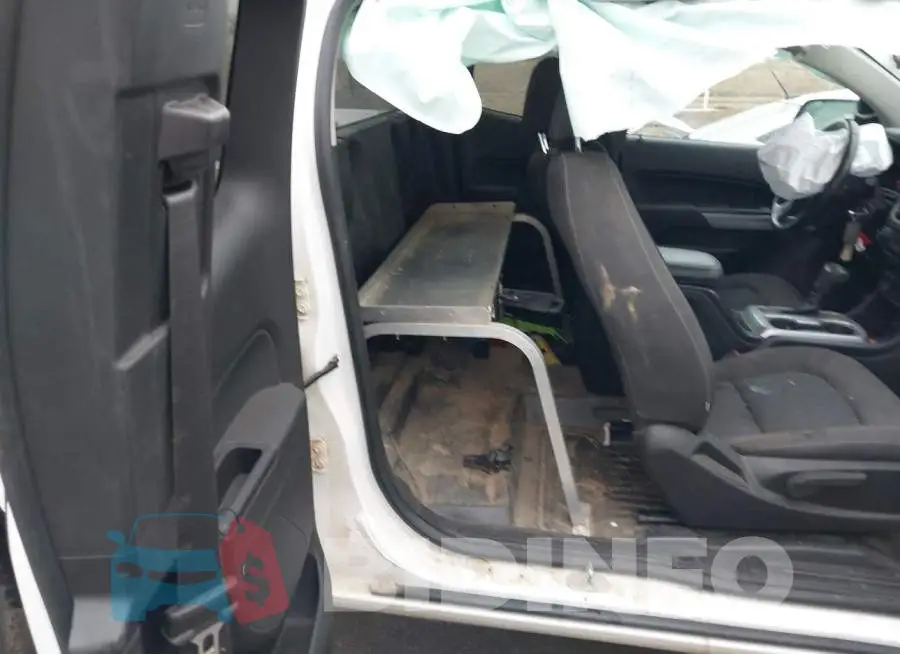1GCHSCEA8M1241546 Photo# 8