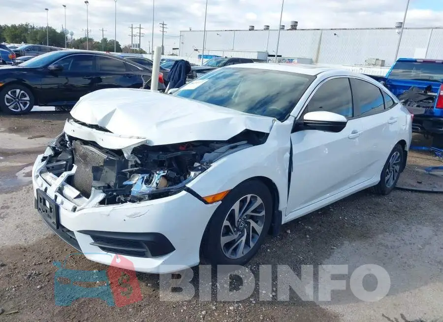 19XFC2F78JE016747 Photo# 2