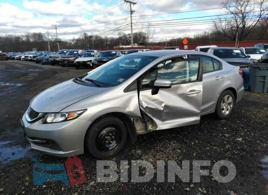 2HGFB2F53FH508245 Photo# 2
