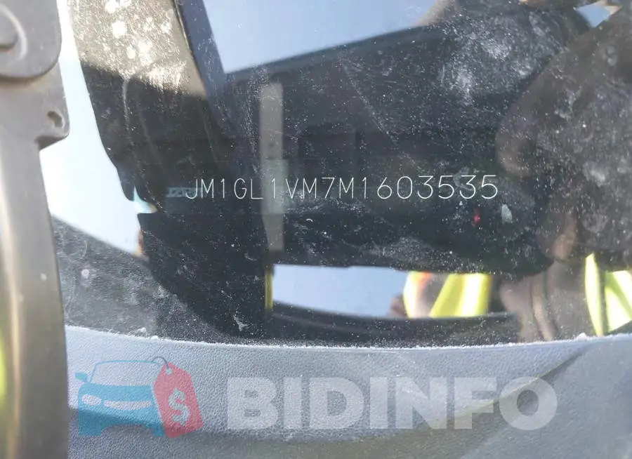 JM1GL1VM7M1603535 Photo# 9