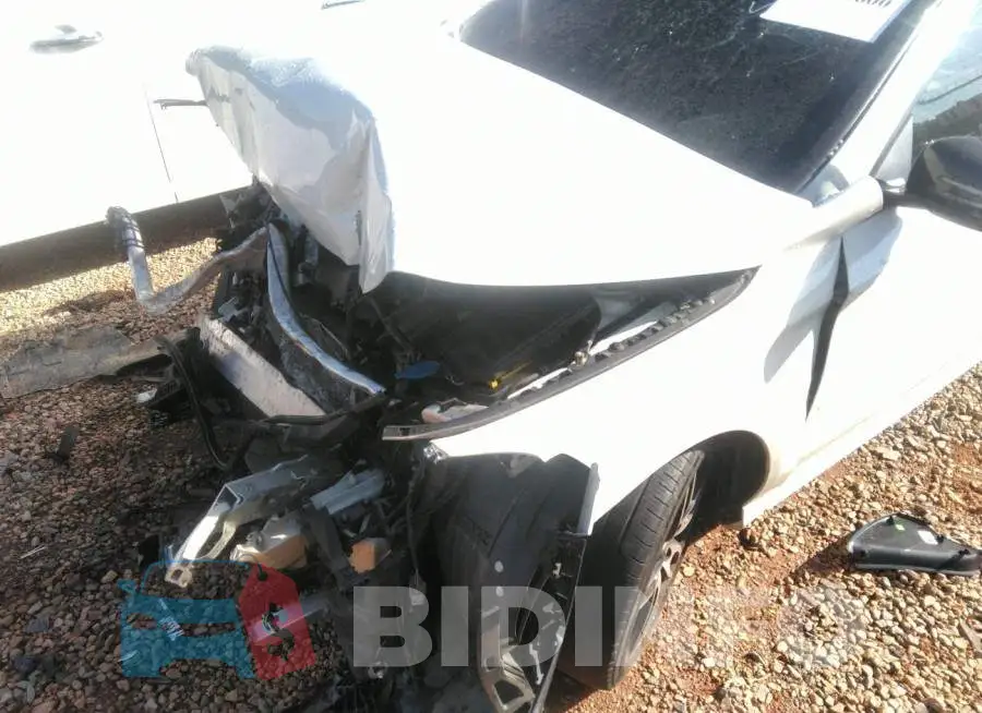 WDDSJ4EB2JN563603 Photo# 6