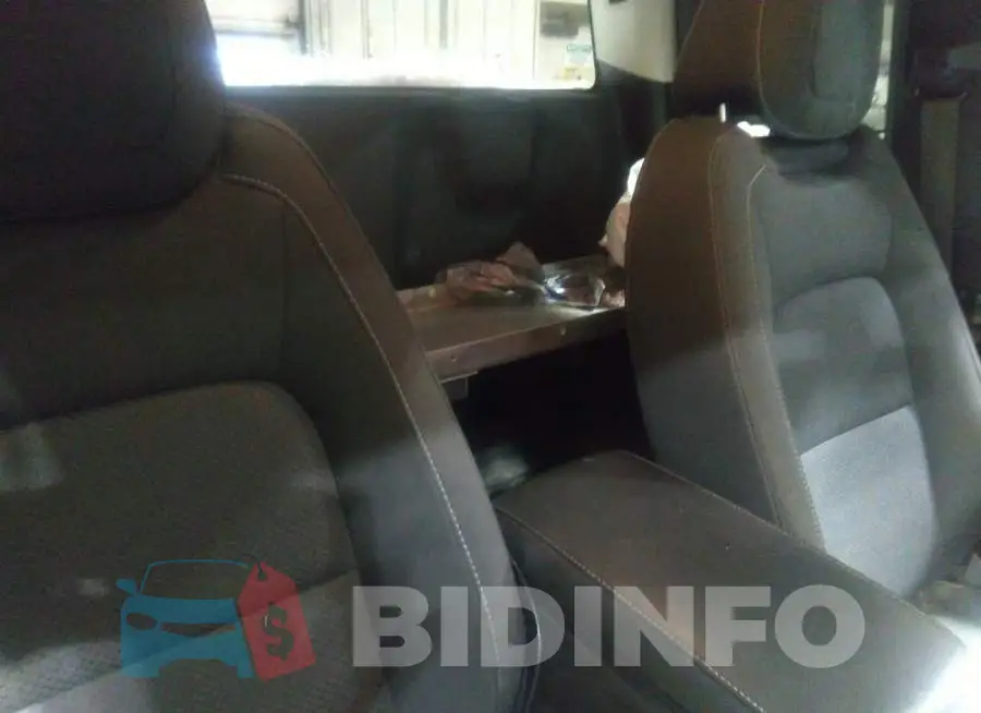 1GCHSCEA2N1244198 Photo# 8
