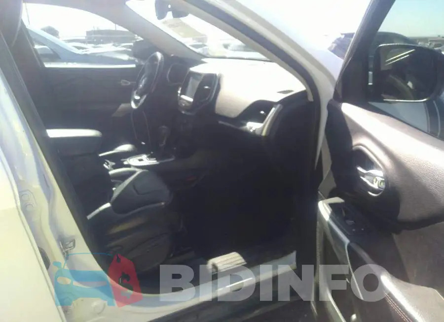 1C4PJMBS5HD221132 Photo# 5