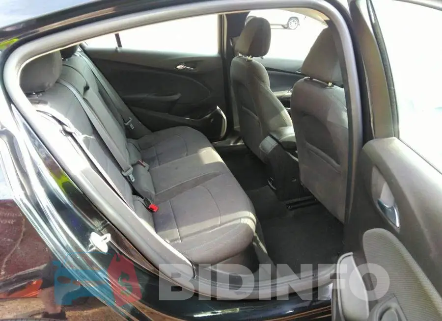 3G1BE6SM1HS556134 Photo# 8