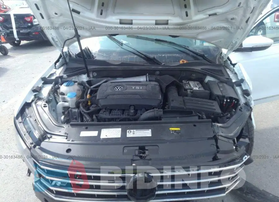 1VWDT7A33HC054037 Photo# 10