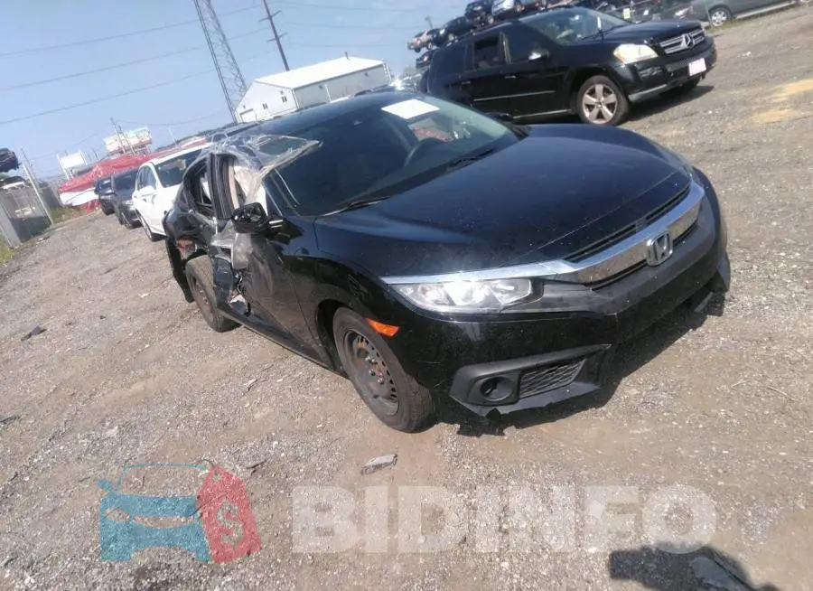 19XFC2F82GE218727 Photo# 1